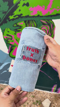 Load and play video in Gallery viewer, HEADCOVER #6 - FAIRWAY WOOD
